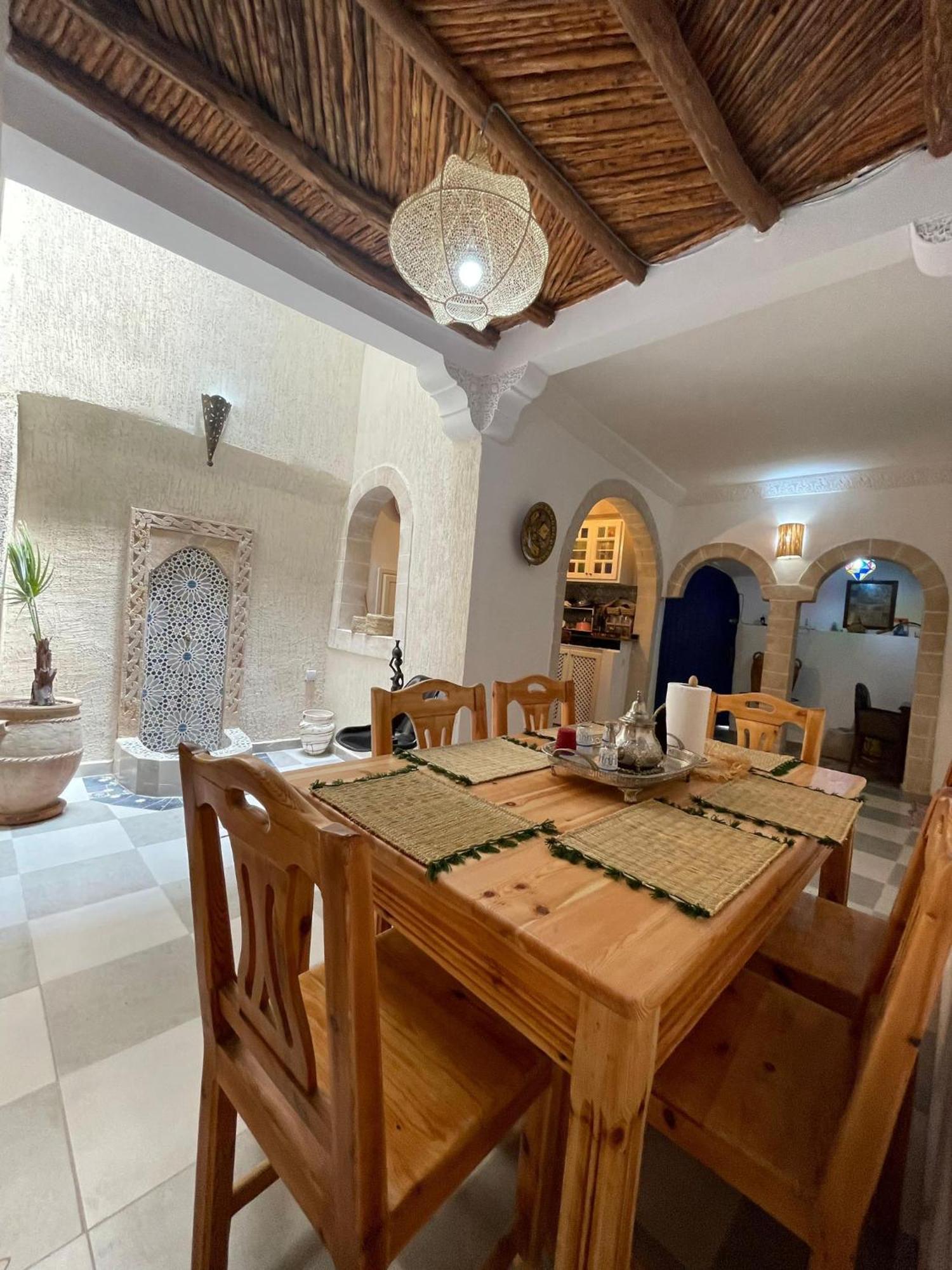 Les Terrasses Suites Home - Yoga Studio Эс-Сувейра Экстерьер фото